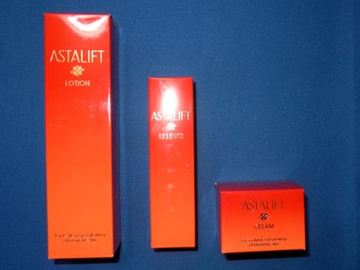 アスタリフト　ローション・エッセンス・クリーム
