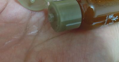 整肌化粧水・どくだみのテクスチャー